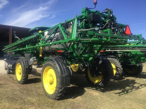 Image of John Deere R4044 equipment image 4