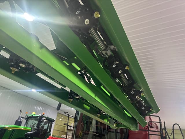 Image of John Deere R4044 equipment image 4