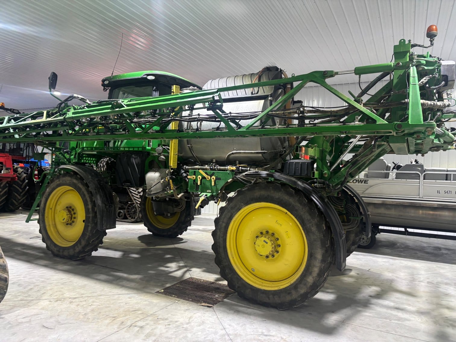 2021 John Deere R4044 Equipment Image0
