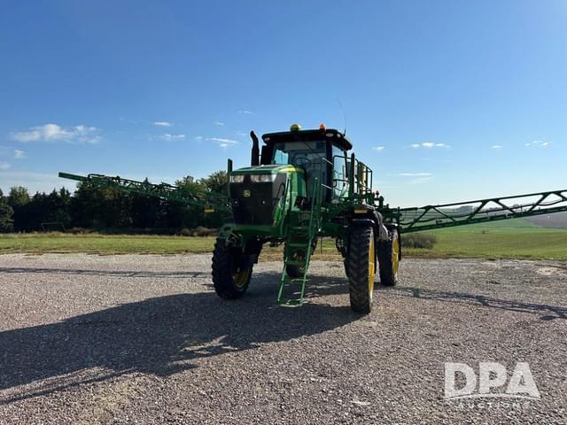 Image of John Deere R4044 equipment image 1