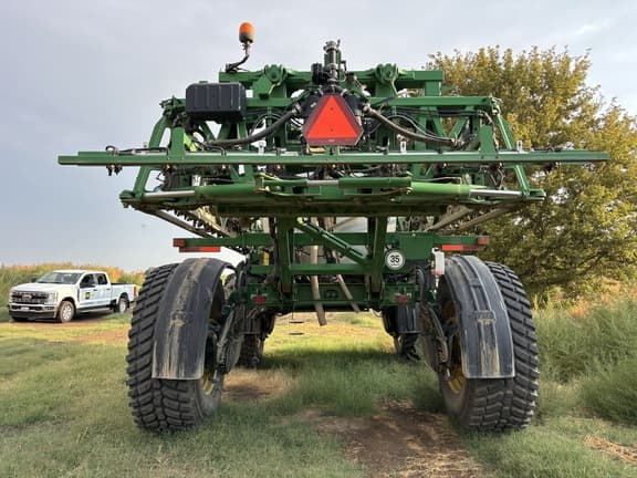 Image of John Deere R4045 equipment image 1