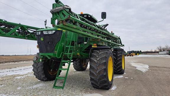 2021 John Deere R4045 Equipment Image0