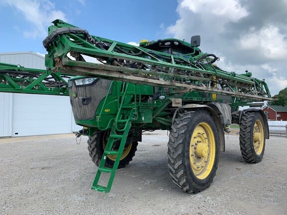 Main image John Deere R4045