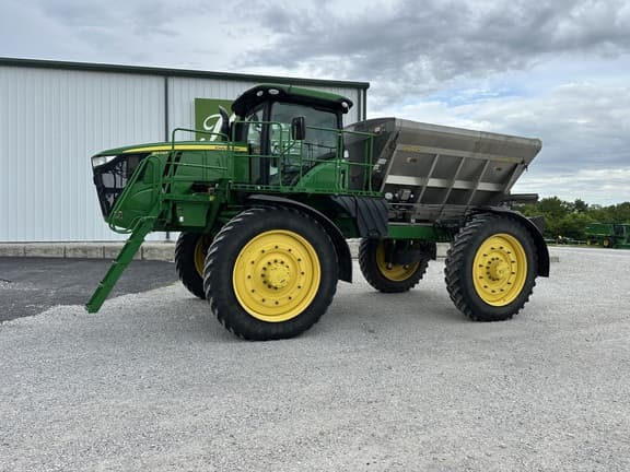 Image of John Deere R4045 equipment image 2
