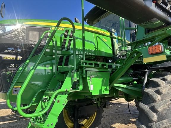 Image of John Deere R4045 equipment image 2