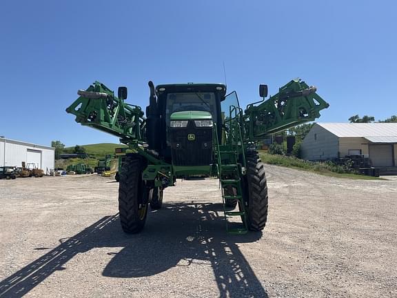 Image of John Deere R4045 equipment image 1