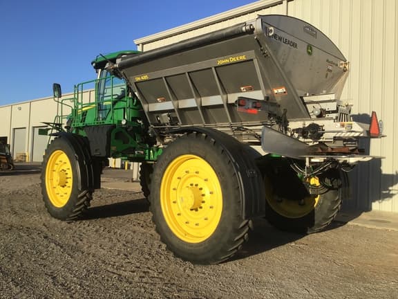 Image of John Deere R4045 equipment image 3