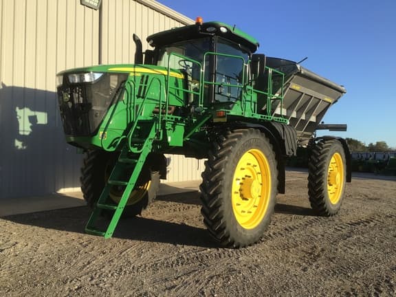 Image of John Deere R4045 equipment image 2