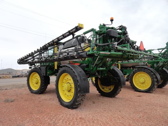 Image of John Deere R4045 equipment image 4