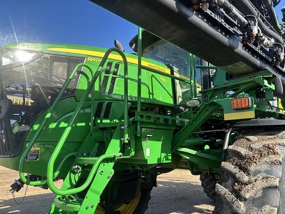 Image of John Deere R4045 equipment image 3