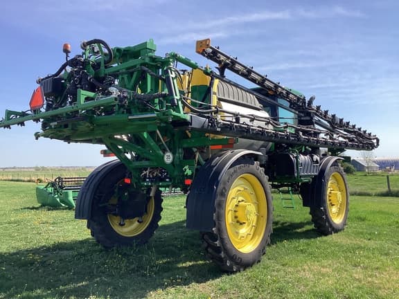 Image of John Deere R4045 equipment image 3