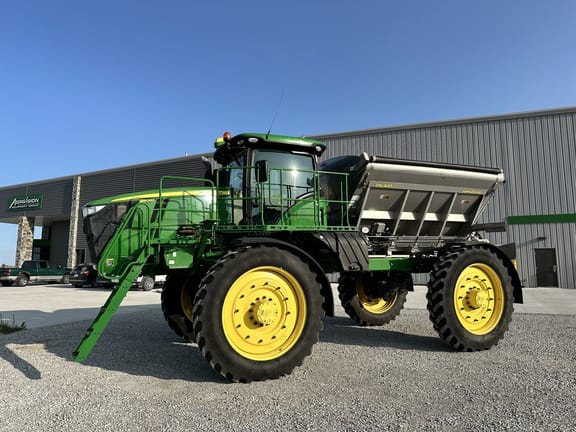Main image John Deere R4045