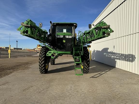 Image of John Deere R4045 equipment image 4