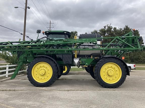 Image of John Deere R4045 equipment image 1