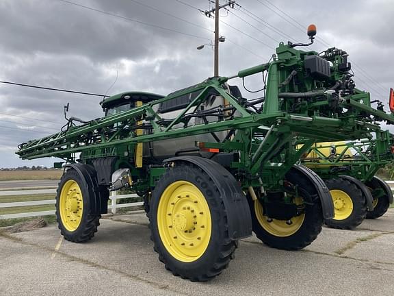 Image of John Deere R4045 equipment image 2