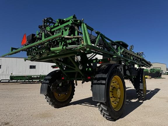 Image of John Deere R4045 equipment image 4