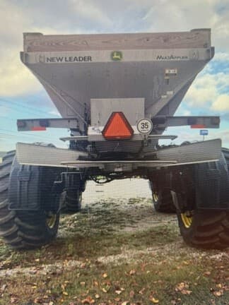 Image of John Deere R4045 equipment image 3