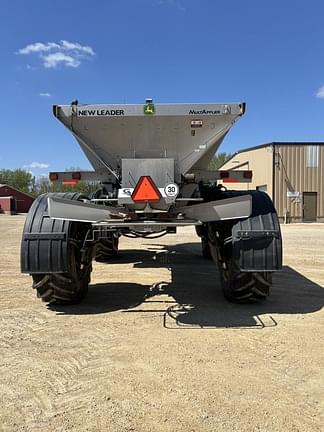 Image of John Deere R4045 equipment image 4