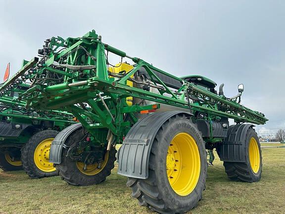 Image of John Deere R4045 equipment image 2