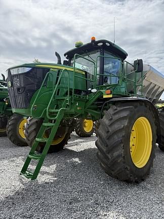 Image of John Deere R4045 equipment image 1