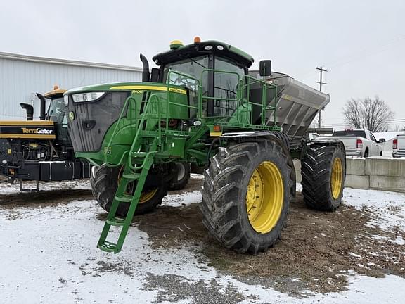 Image of John Deere R4045 equipment image 1