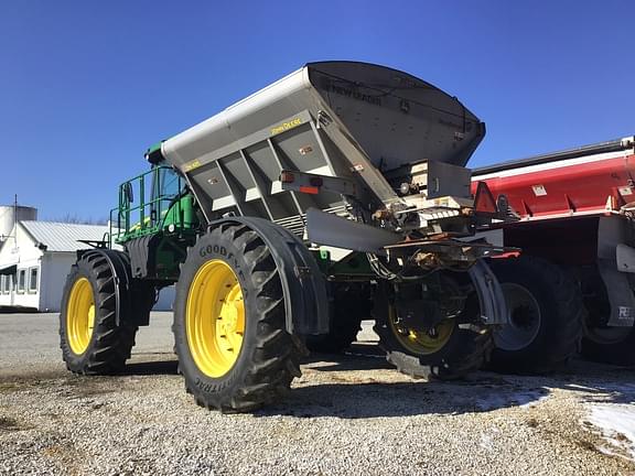 Image of John Deere R4045 equipment image 2