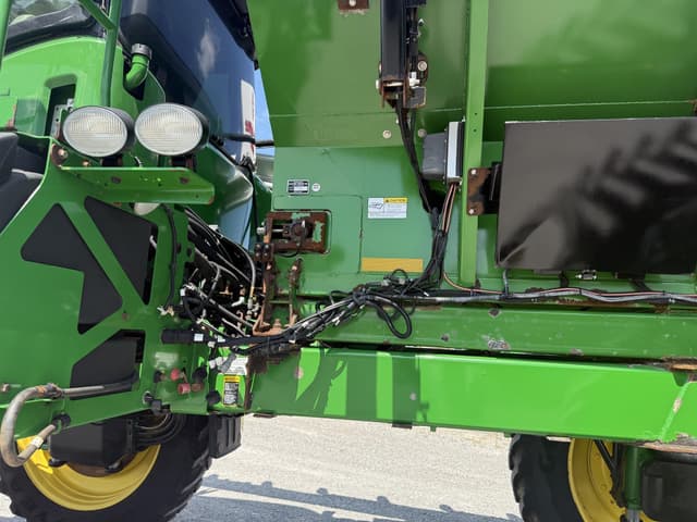 Image of John Deere R4045 equipment image 4