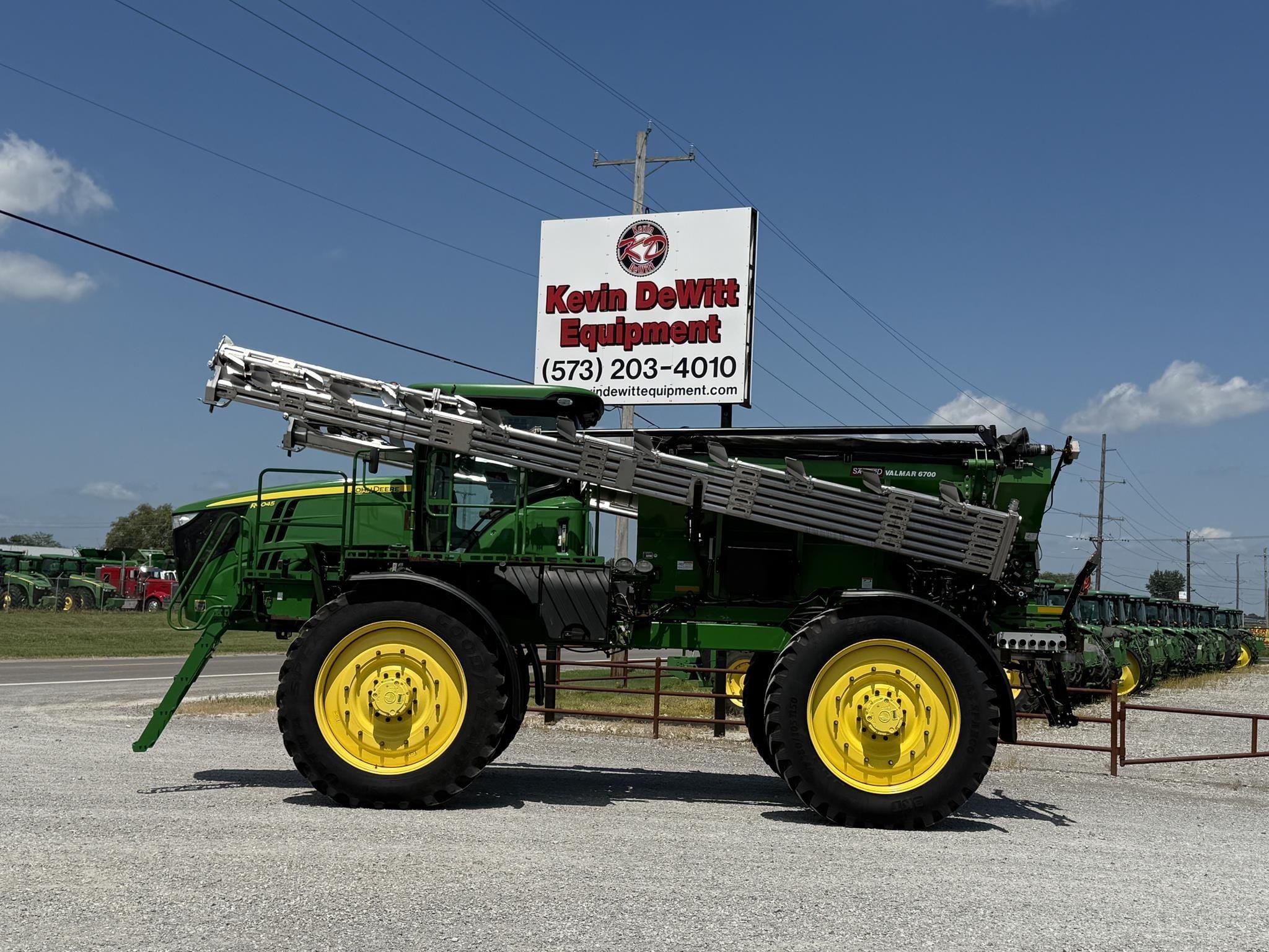 2021 John Deere R4045 Equipment Image0