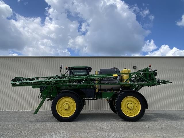 Image of John Deere R4045 equipment image 1