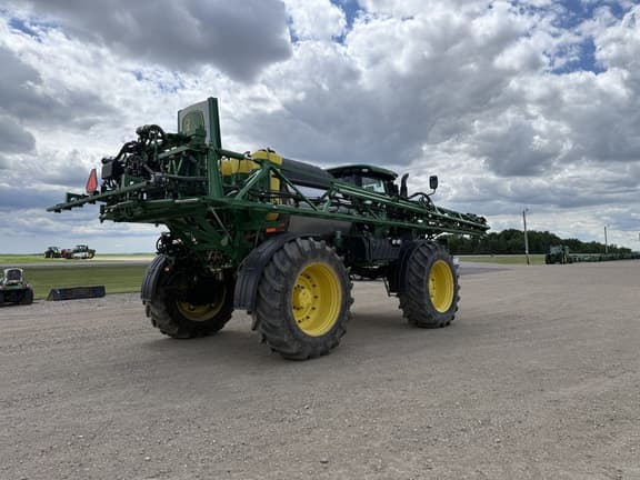 Image of John Deere R4045 equipment image 2