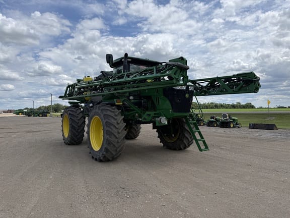 2021 John Deere R4045 Equipment Image0