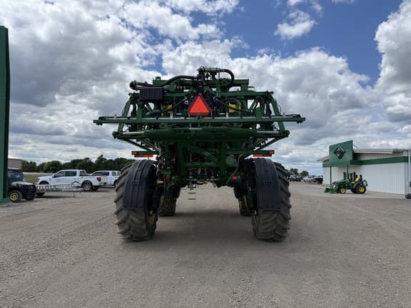 Image of John Deere R4045 equipment image 3