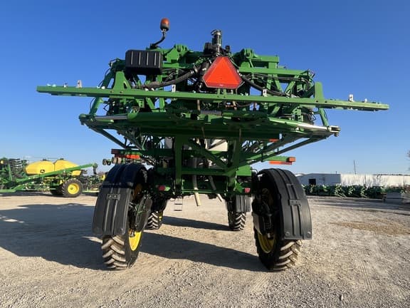 Image of John Deere R4045 equipment image 3