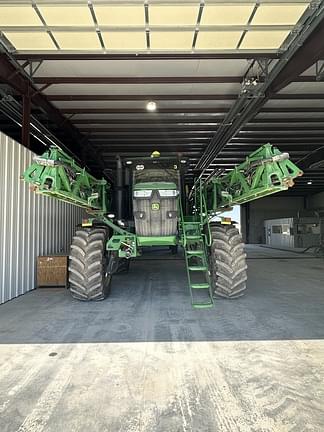 Image of John Deere R4045 equipment image 3