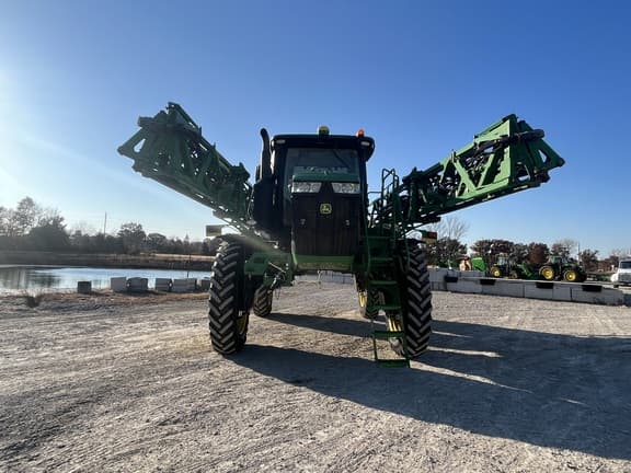 Image of John Deere R4045 equipment image 2