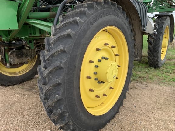 Image of John Deere R4045 equipment image 4