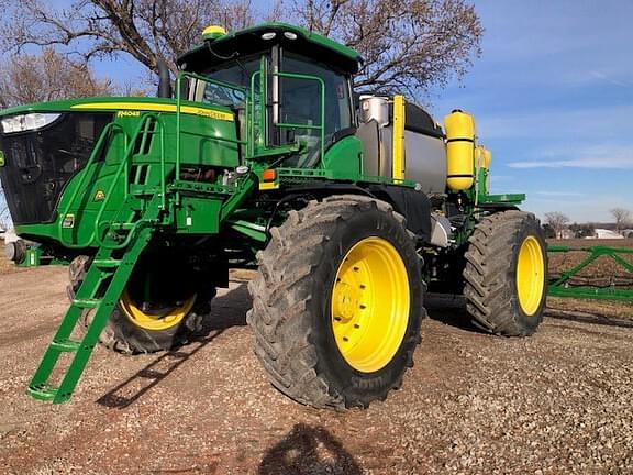 Image of John Deere R4045 equipment image 2