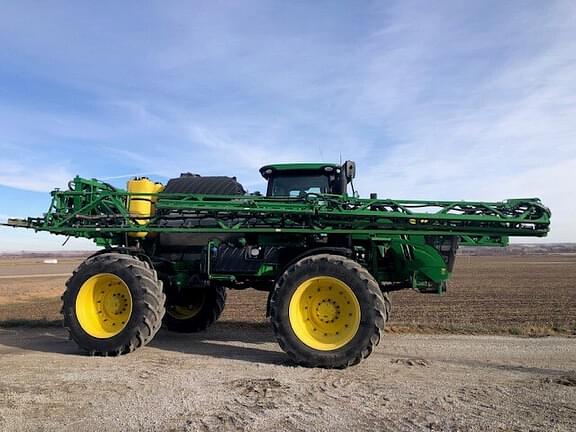 Image of John Deere R4045 equipment image 4