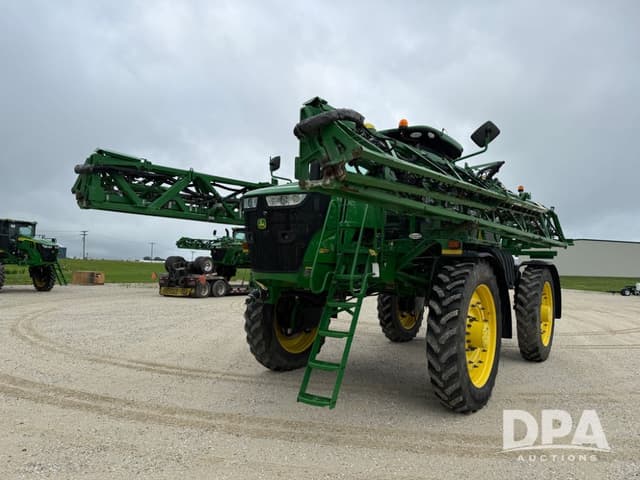 Image of John Deere R4045 equipment image 2