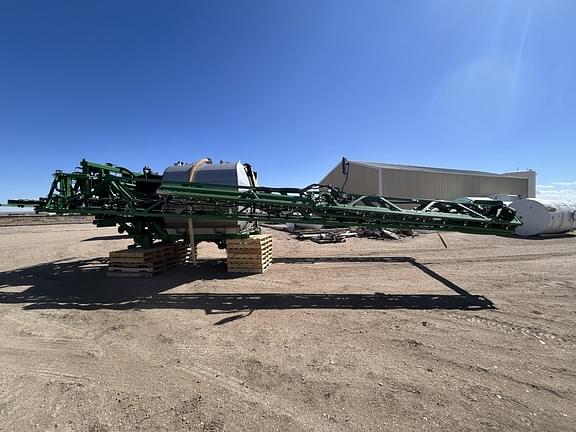 Image of John Deere R4060 equipment image 1