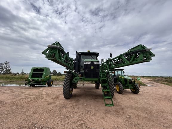 Image of John Deere R4060 equipment image 2