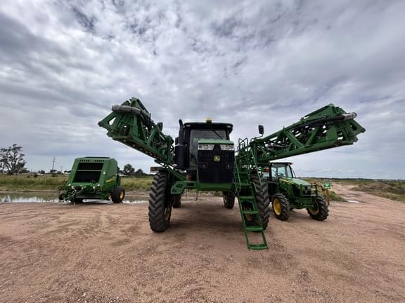 Image of John Deere R4060 equipment image 1