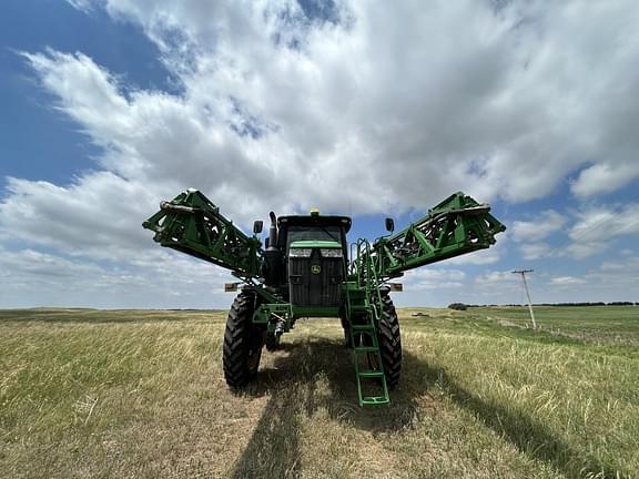 Image of John Deere R4060 equipment image 1