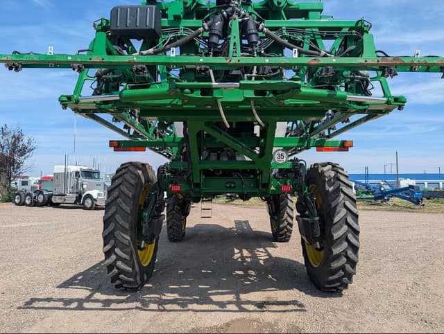 Image of John Deere R4060 equipment image 3
