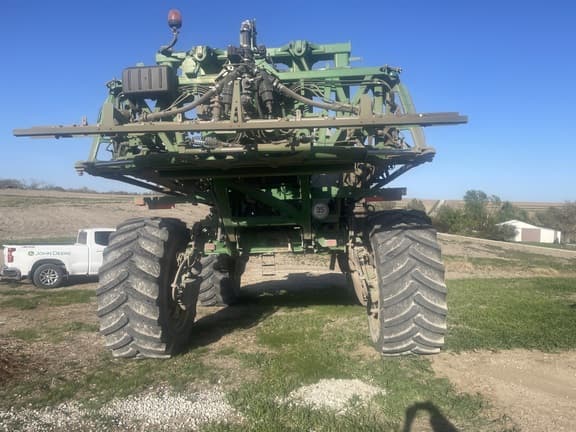 Image of John Deere R4060 equipment image 3