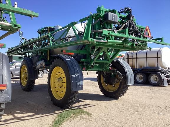 Image of John Deere R4060 equipment image 3