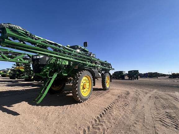 Image of John Deere R4060 equipment image 4