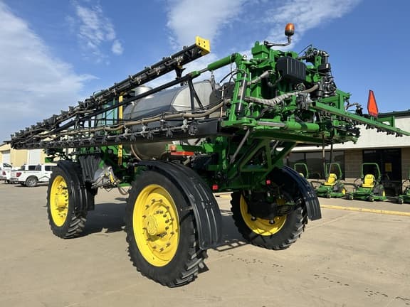Image of John Deere R4060 equipment image 2