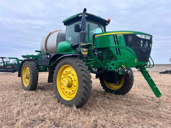 Image of John Deere R4060 equipment image 1