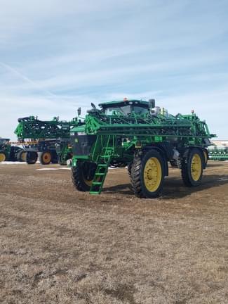 Main image John Deere R4060